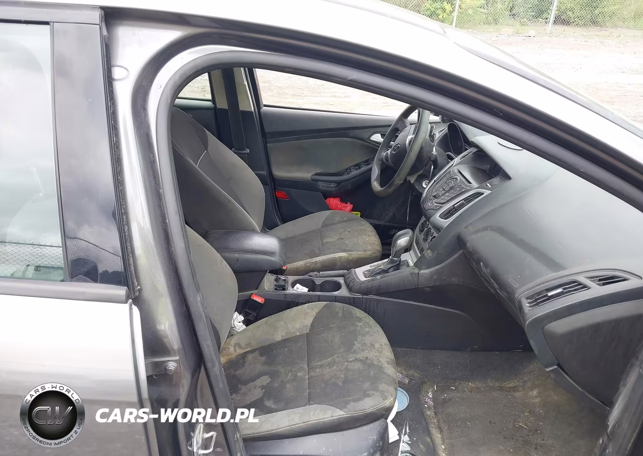 2014 Ford Focus Se VIN:1FADP3F26EL269588 - 5