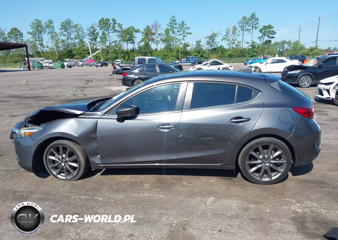 2018 Mazda Mazda3 Grand Touring VIN:3MZBN1M39JM204859 - 14
