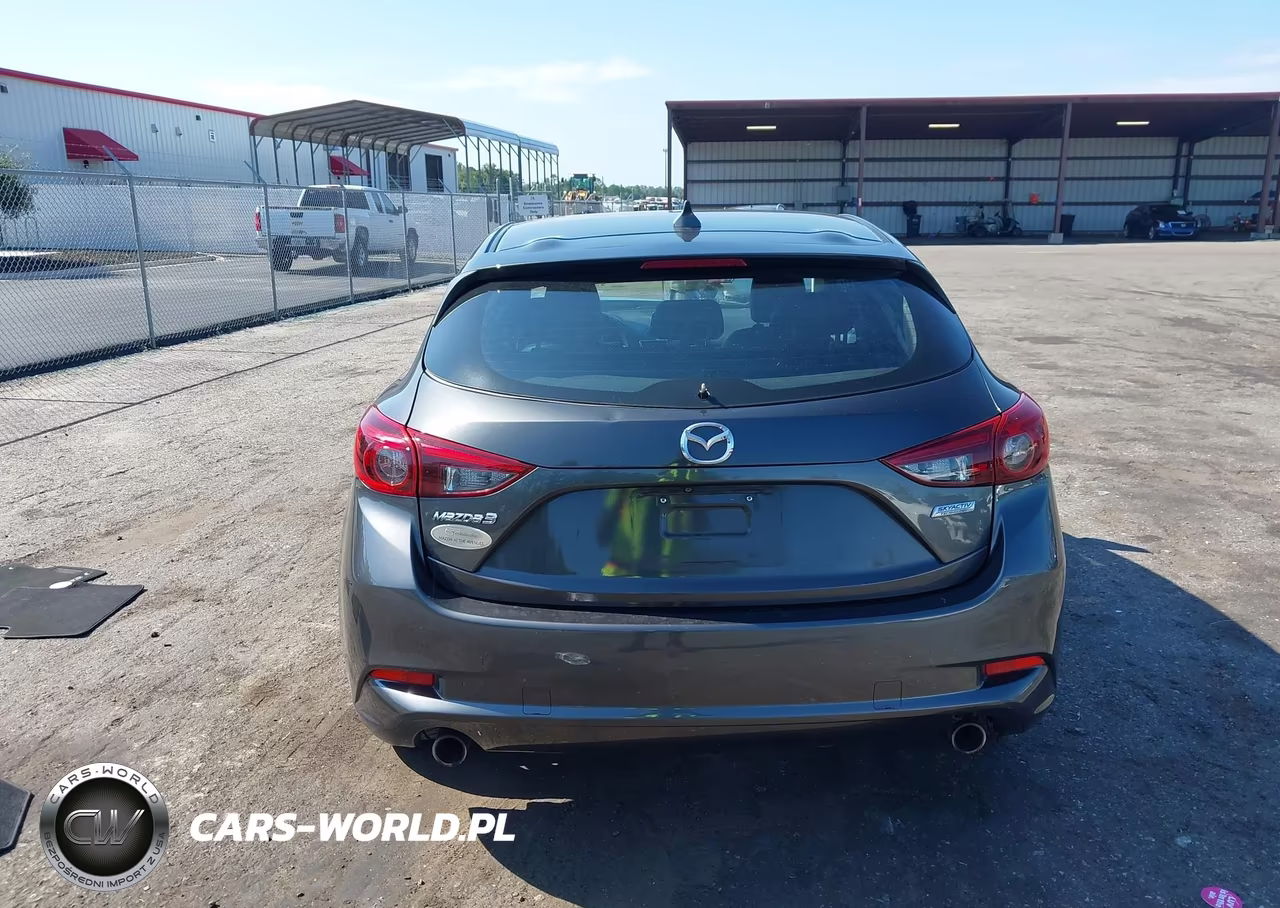 2018 Mazda Mazda3 Grand Touring VIN:3MZBN1M39JM204859 - 16