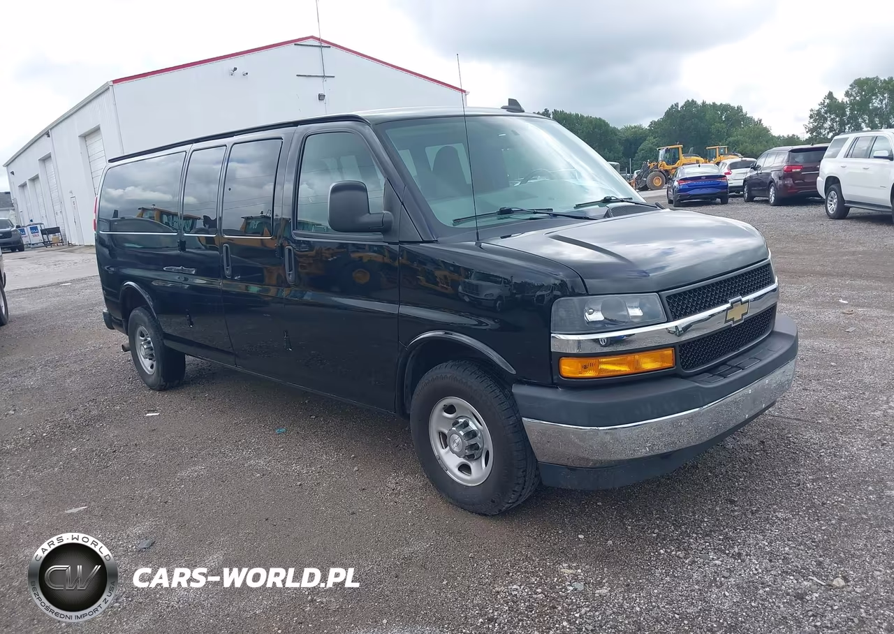2018 Chevrolet Express 3500 Lt