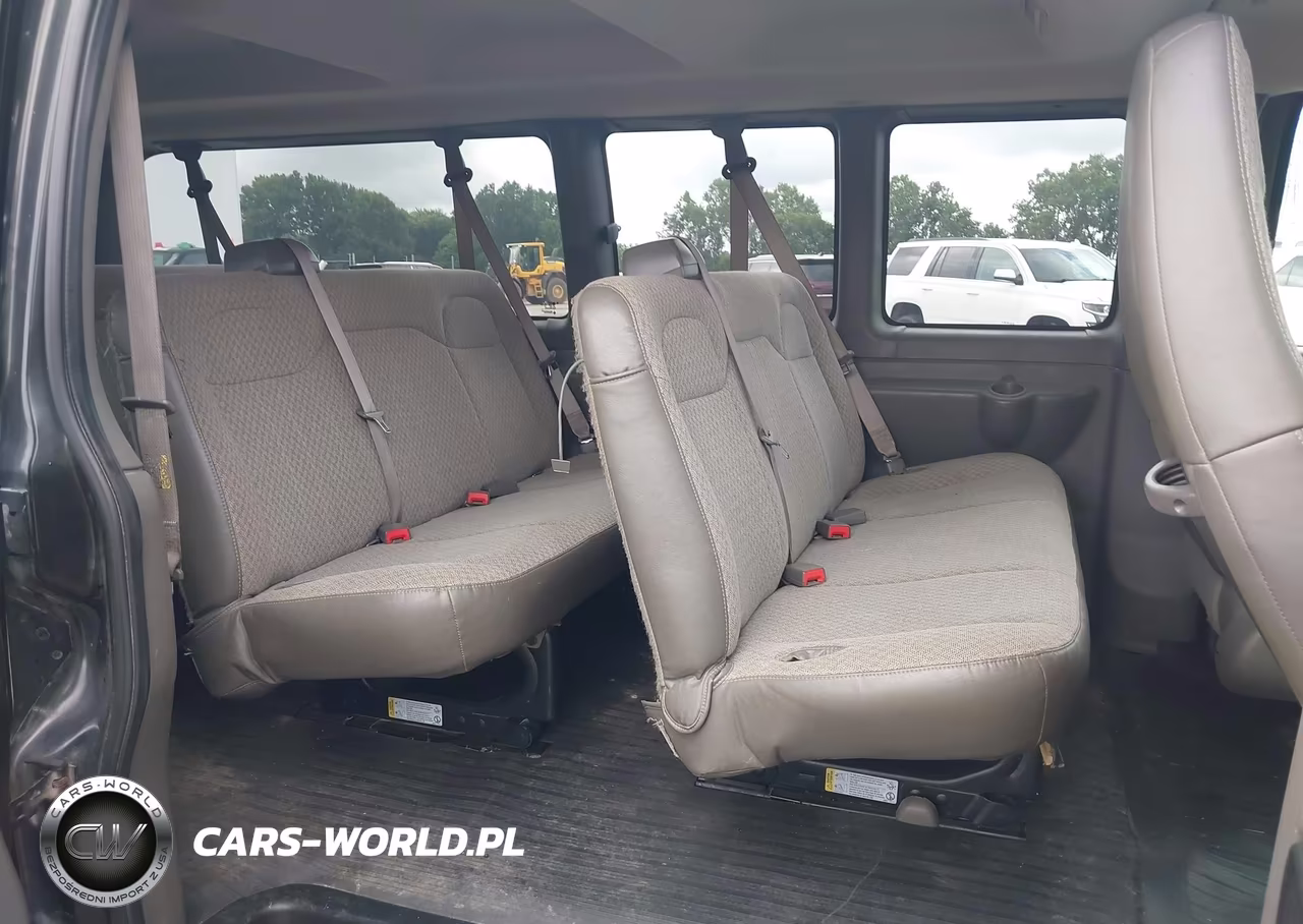 2018 Chevrolet Express 3500 Lt VIN:1GAZGPFG7J1283632 - 8