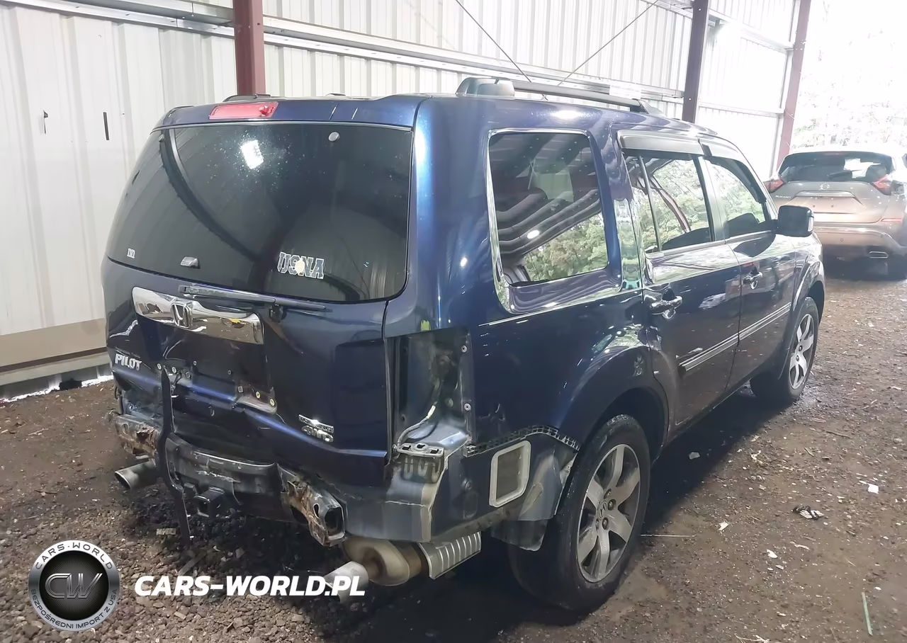 2013 Honda Pilot Touring VIN:5FNYF4H9XDB070561 - 4