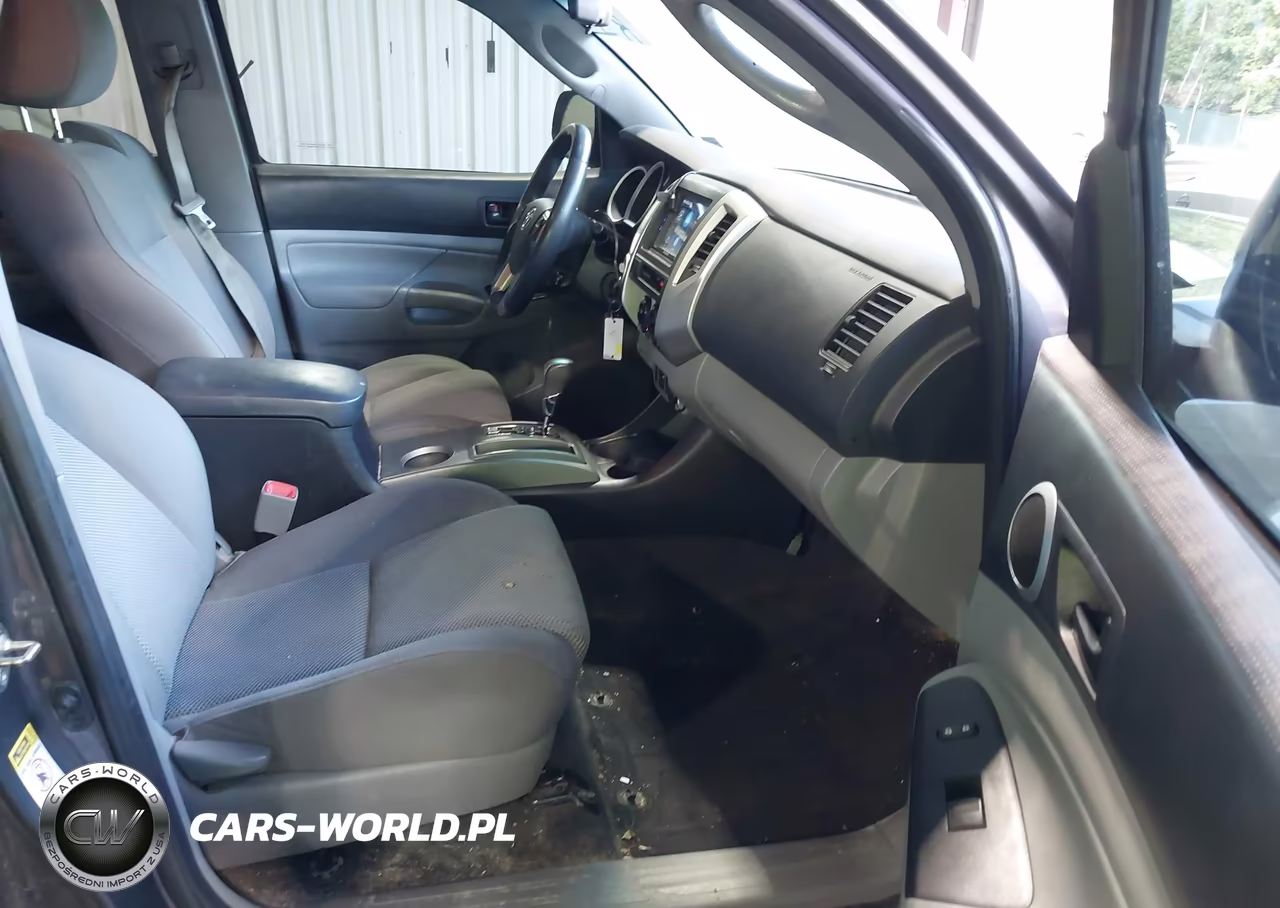 2015 Toyota Tacoma Base V6 VIN:5TFLU4EN4FX113835 - 5