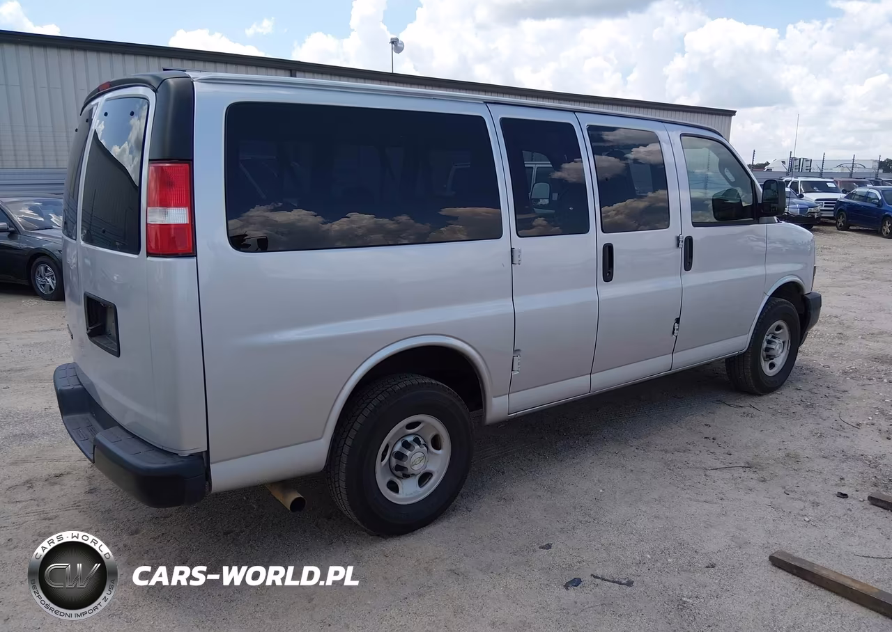 2021 Chevrolet Express Passenger Rwd 2500 Regular Wheelbase Ls VIN:1GAWGEFP6M1145169 - 4