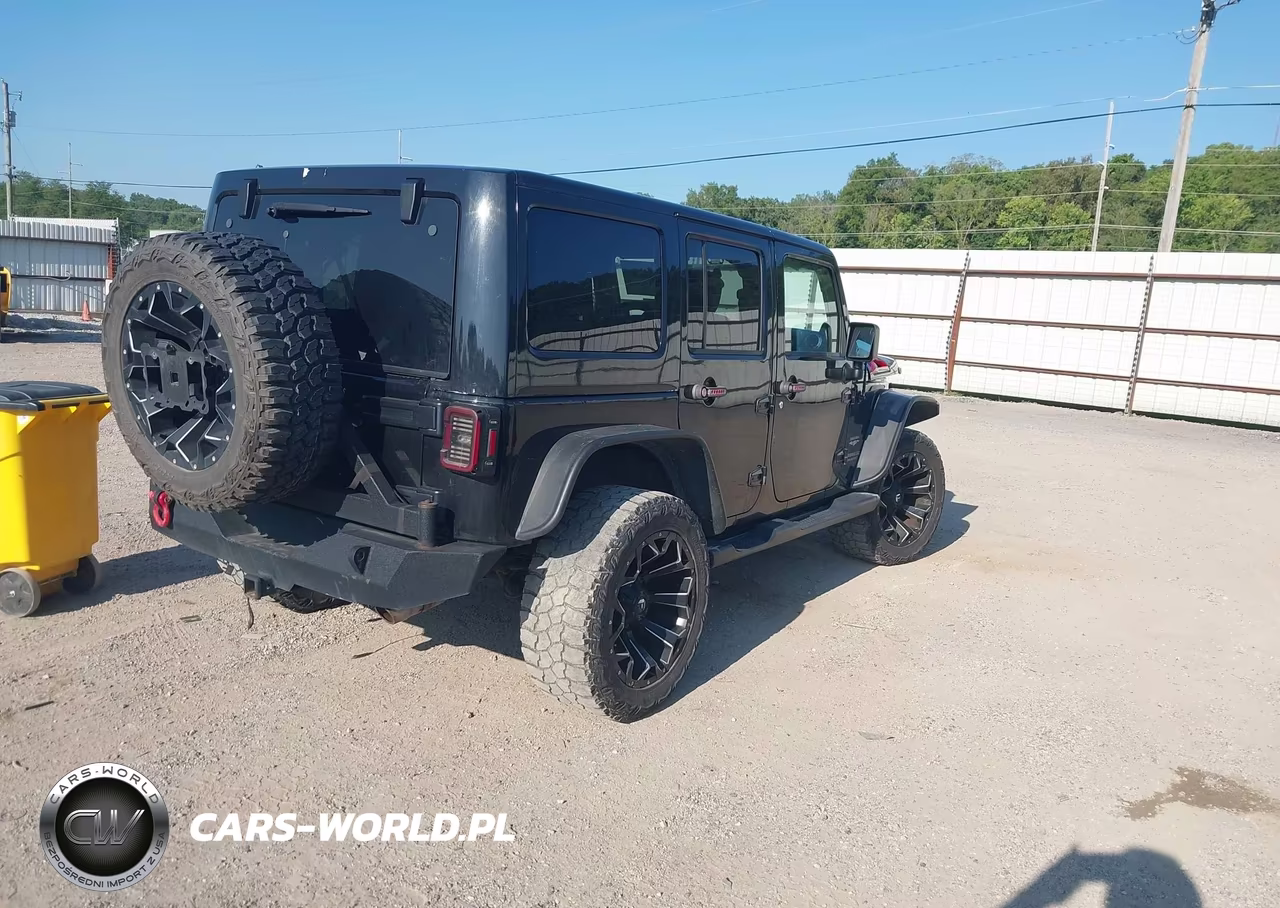 2011 Jeep Wrangler Unlimited Sahara VIN:1J4BA5H15BL557093 - 4