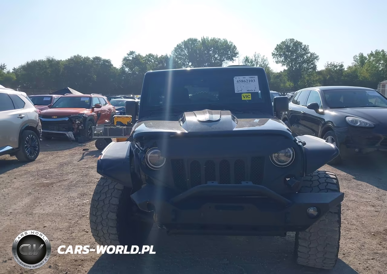 2011 Jeep Wrangler Unlimited Sahara VIN:1J4BA5H15BL557093 - 6