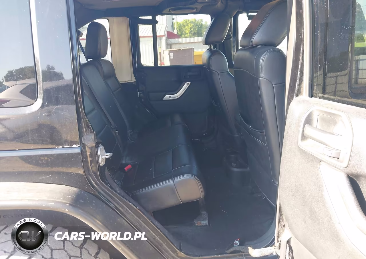 2011 Jeep Wrangler Unlimited Sahara VIN:1J4BA5H15BL557093 - 8