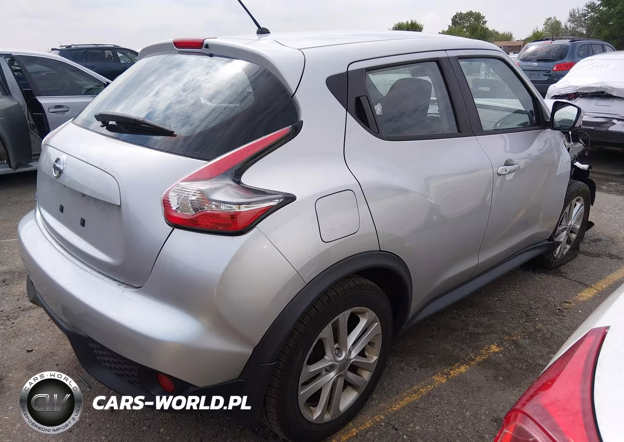2015 Nissan Juke S VIN:JN8AF5MV4FT558970 - 4