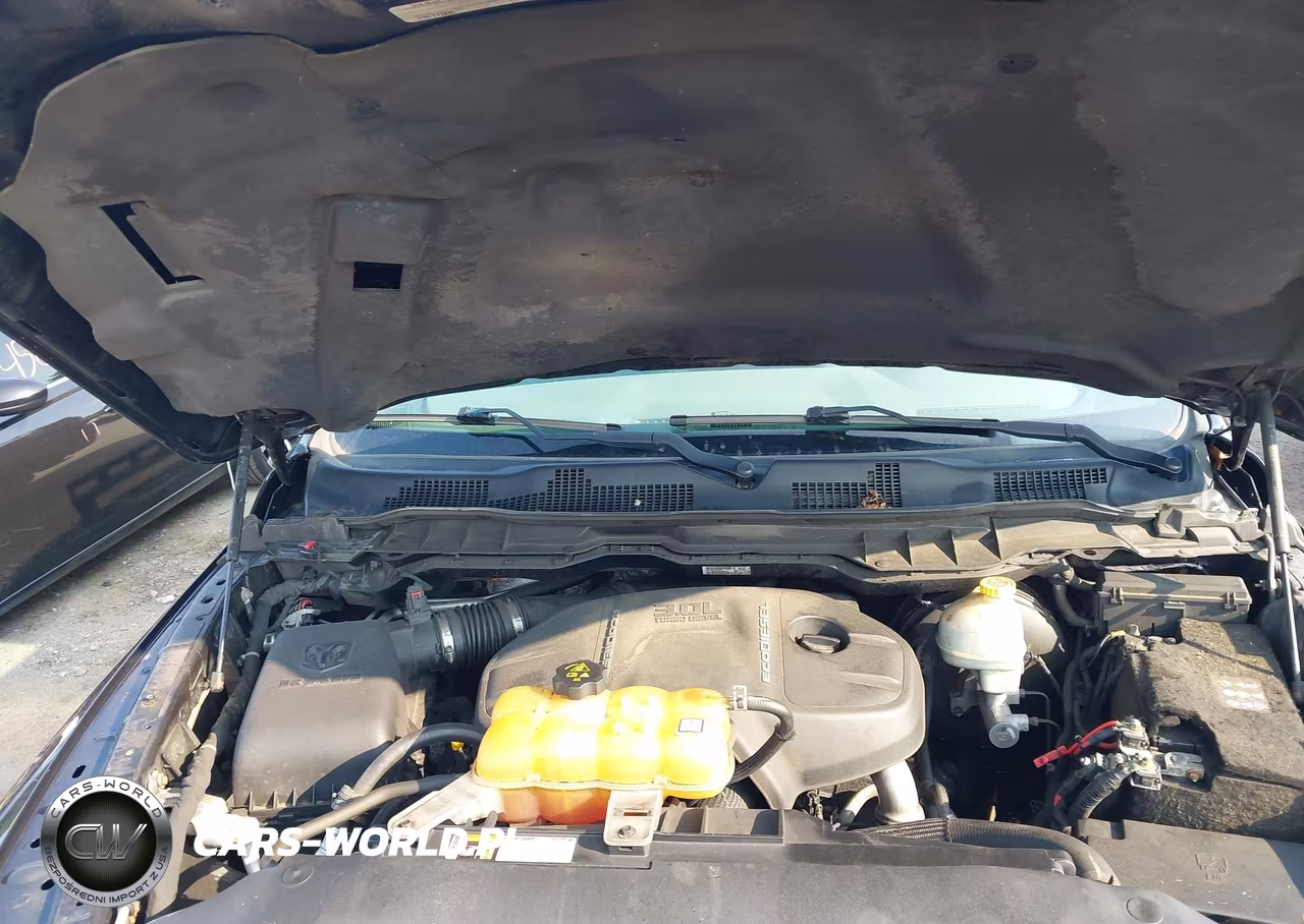 2015 Ram 1500 Tradesman VIN:1C6RR7SM5FS606727 - 10