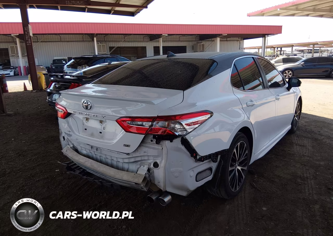 2020 Toyota Camry Se VIN:4T1G11AK1LU344155 - 4