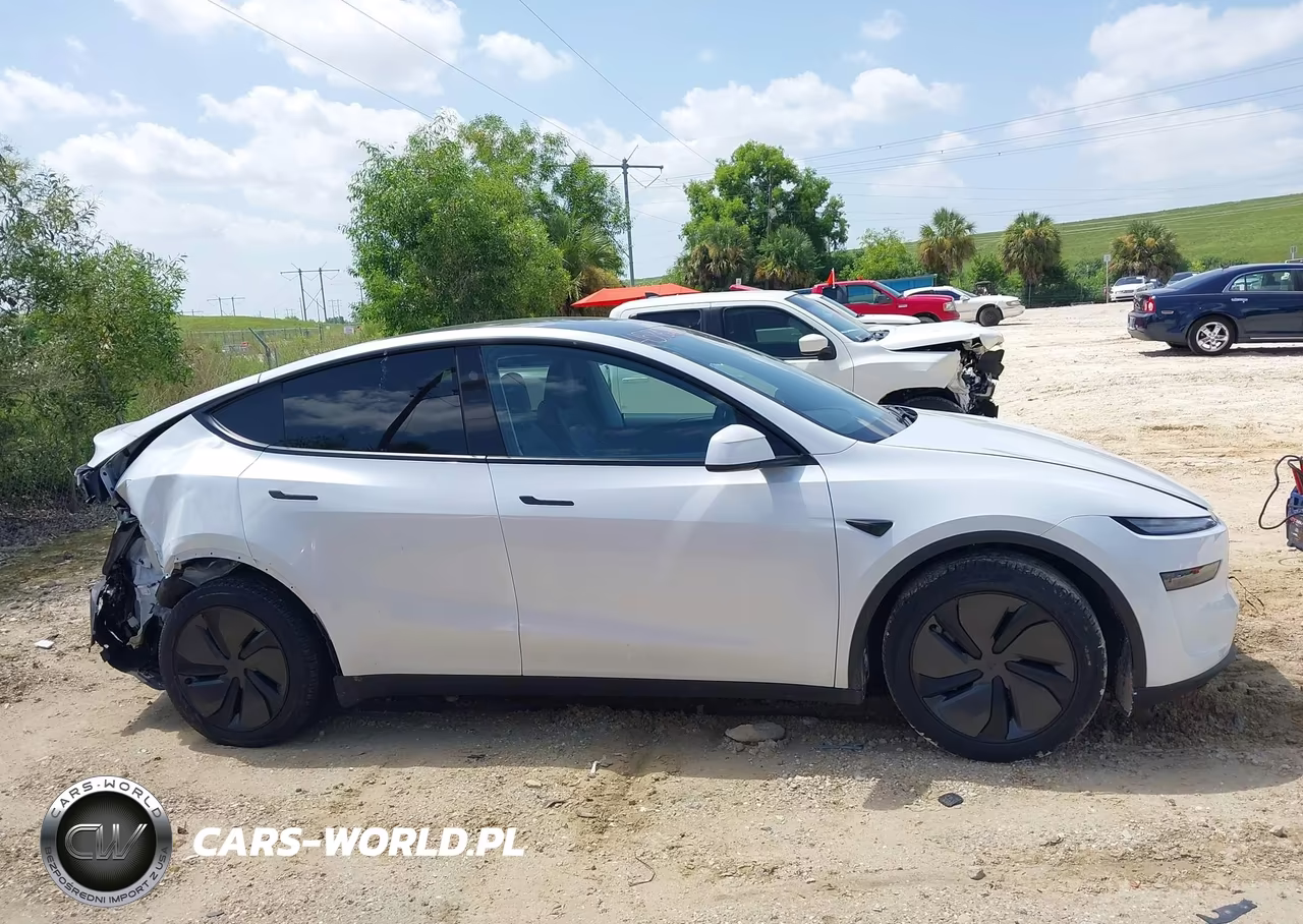 2026 Tesla Model Y Premium-Rear-Wheel Drive VIN:7SAYGDED1TA417070 - 13
