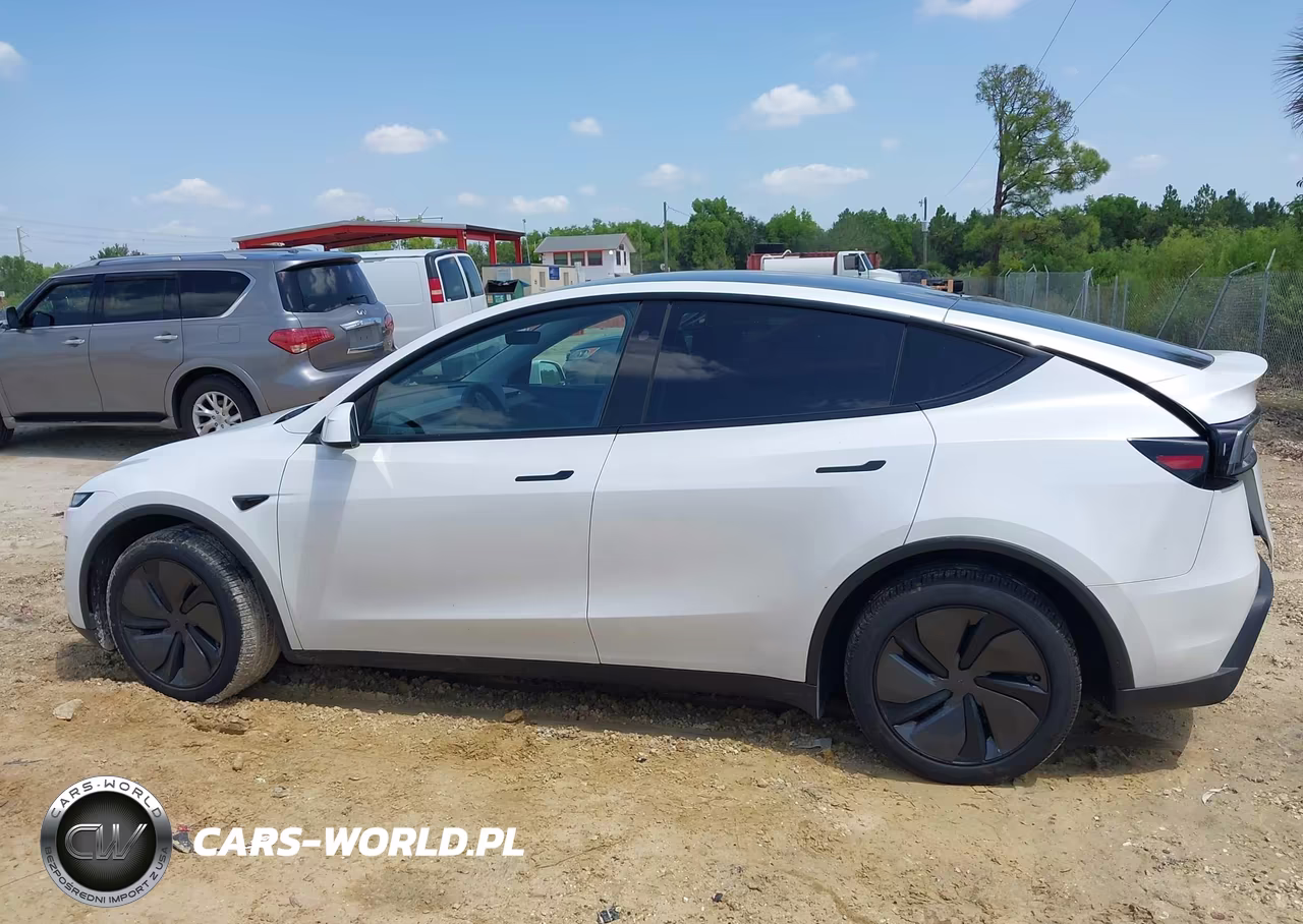 2026 Tesla Model Y Premium-Rear-Wheel Drive VIN:7SAYGDED1TA417070 - 14