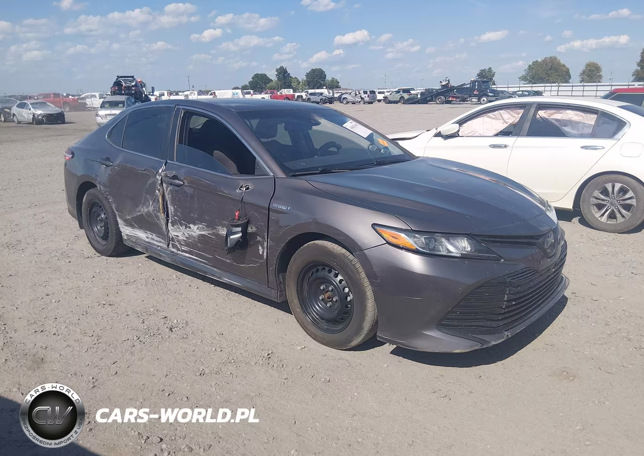 2019 Toyota Camry Hybrid Le