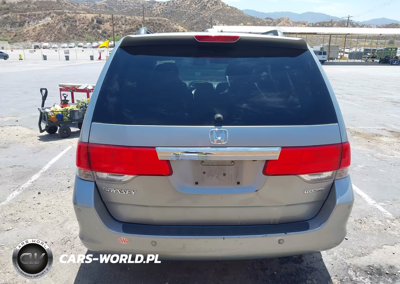 2010 Honda Odyssey Touring VIN:5FNRL3H9XAB096953 - 16