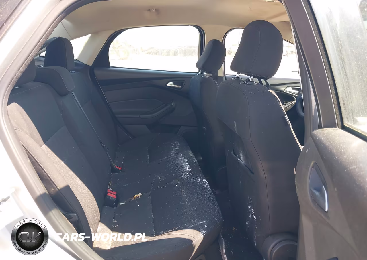 2016 Ford Focus Se VIN:1FADP3F23GL352351 - 8