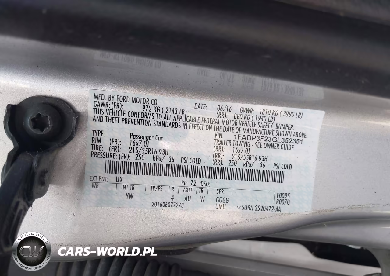 2016 Ford Focus Se VIN:1FADP3F23GL352351 - 9