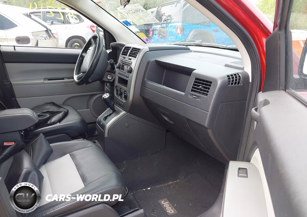 2007 Jeep Compass Limited VIN:1J8FT57W27D430553 - 5