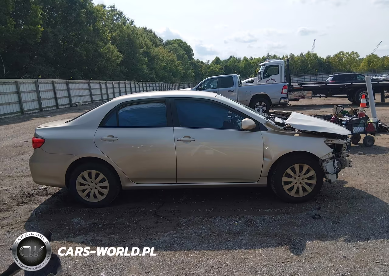 2013 Toyota Corolla Le VIN:5YFBU4EE4DP145305 - 13