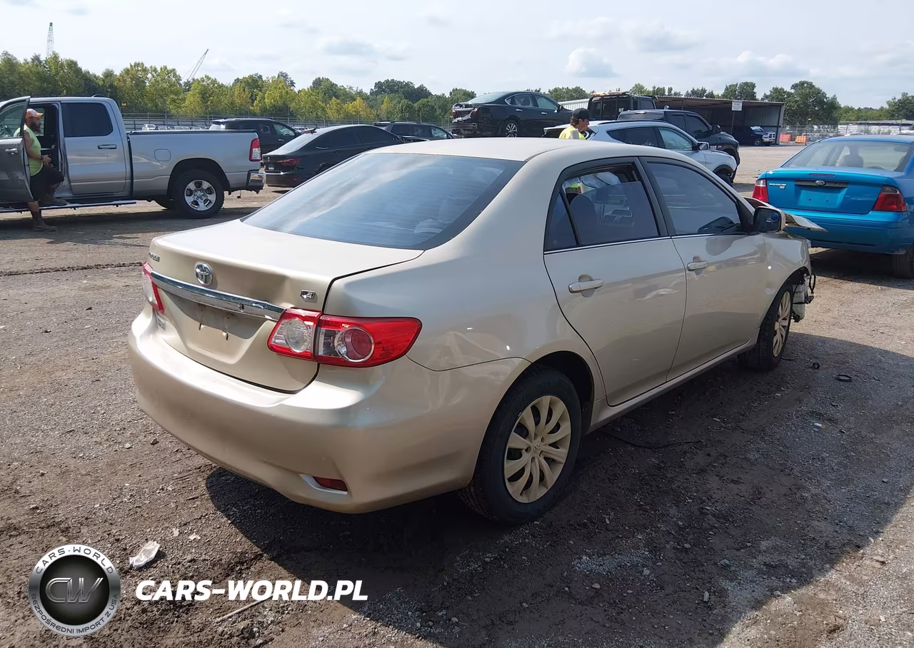 2013 Toyota Corolla Le VIN:5YFBU4EE4DP145305 - 4