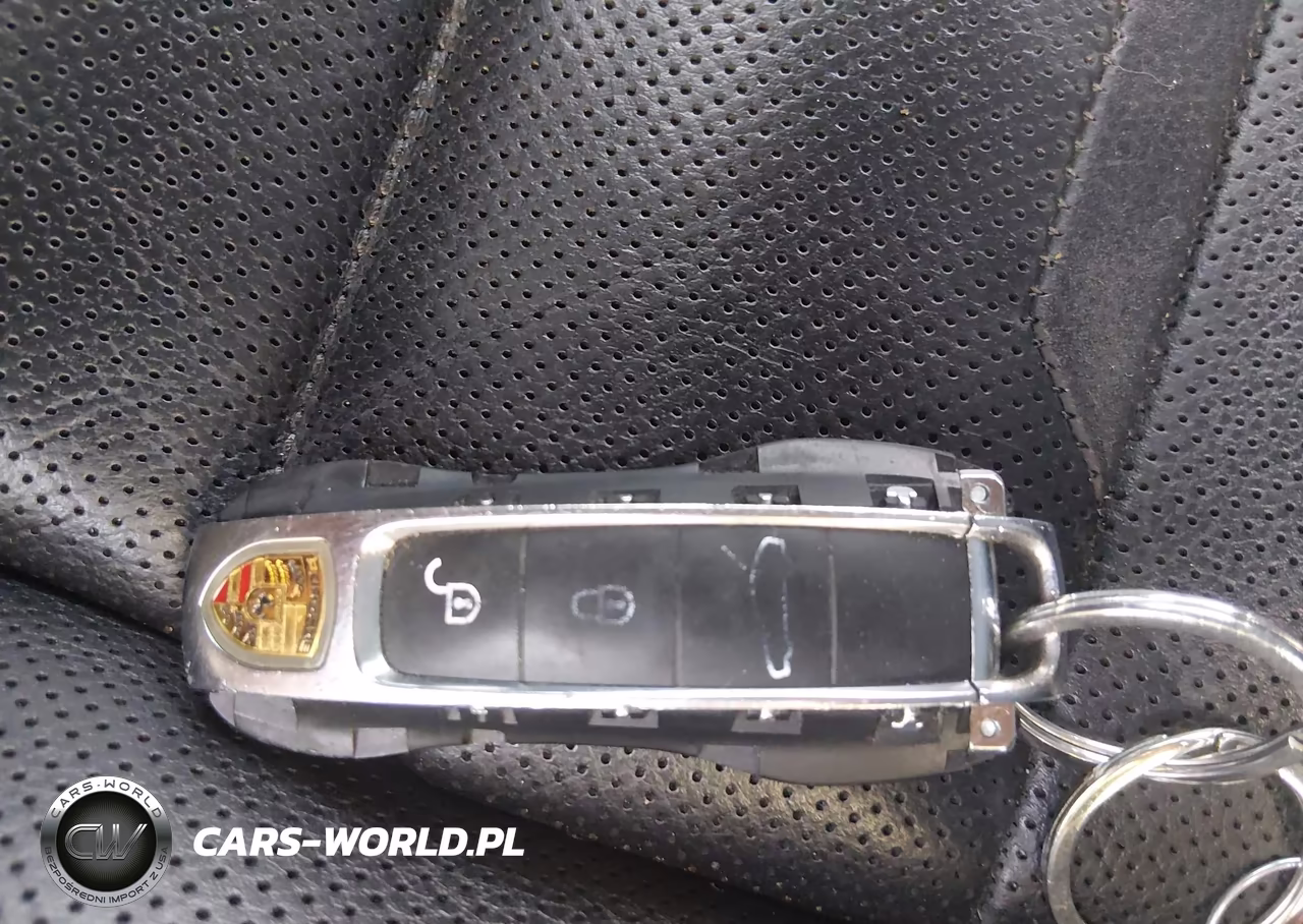 2017 Porsche Panamera 4 VIN:WP0AA2A77HL101071 - 11