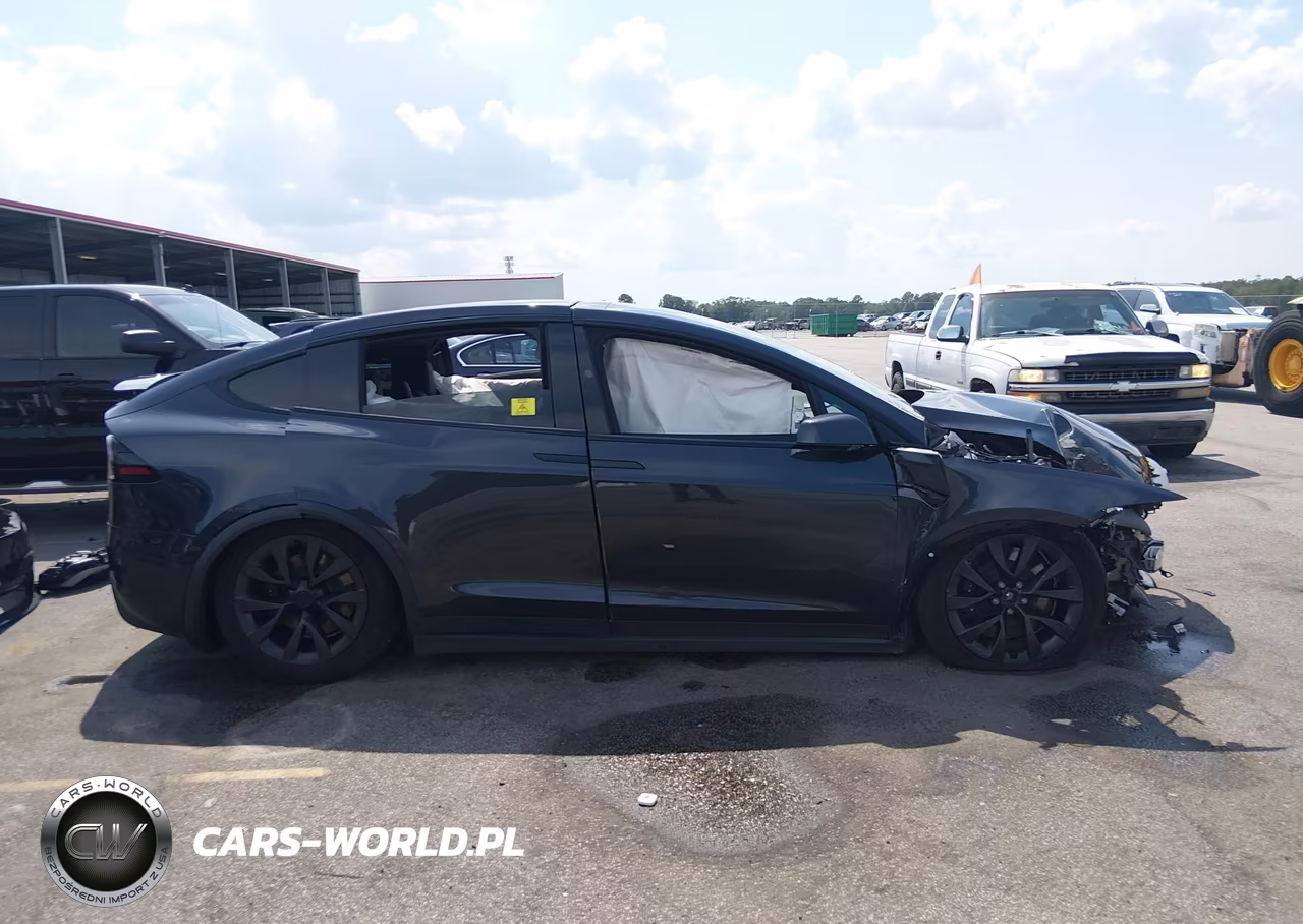 2024 Tesla Model X Long Range VIN:7SAXCDE53RF460062 - 13