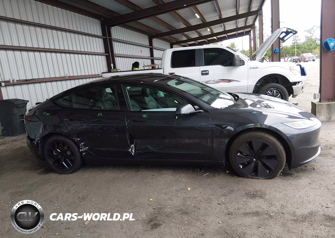 2025 Tesla Model 3 Long Range Rear-Wheel Drive-Standard Rear-Wheel Drive VIN:5YJ3E1EAXSF965023 - 13