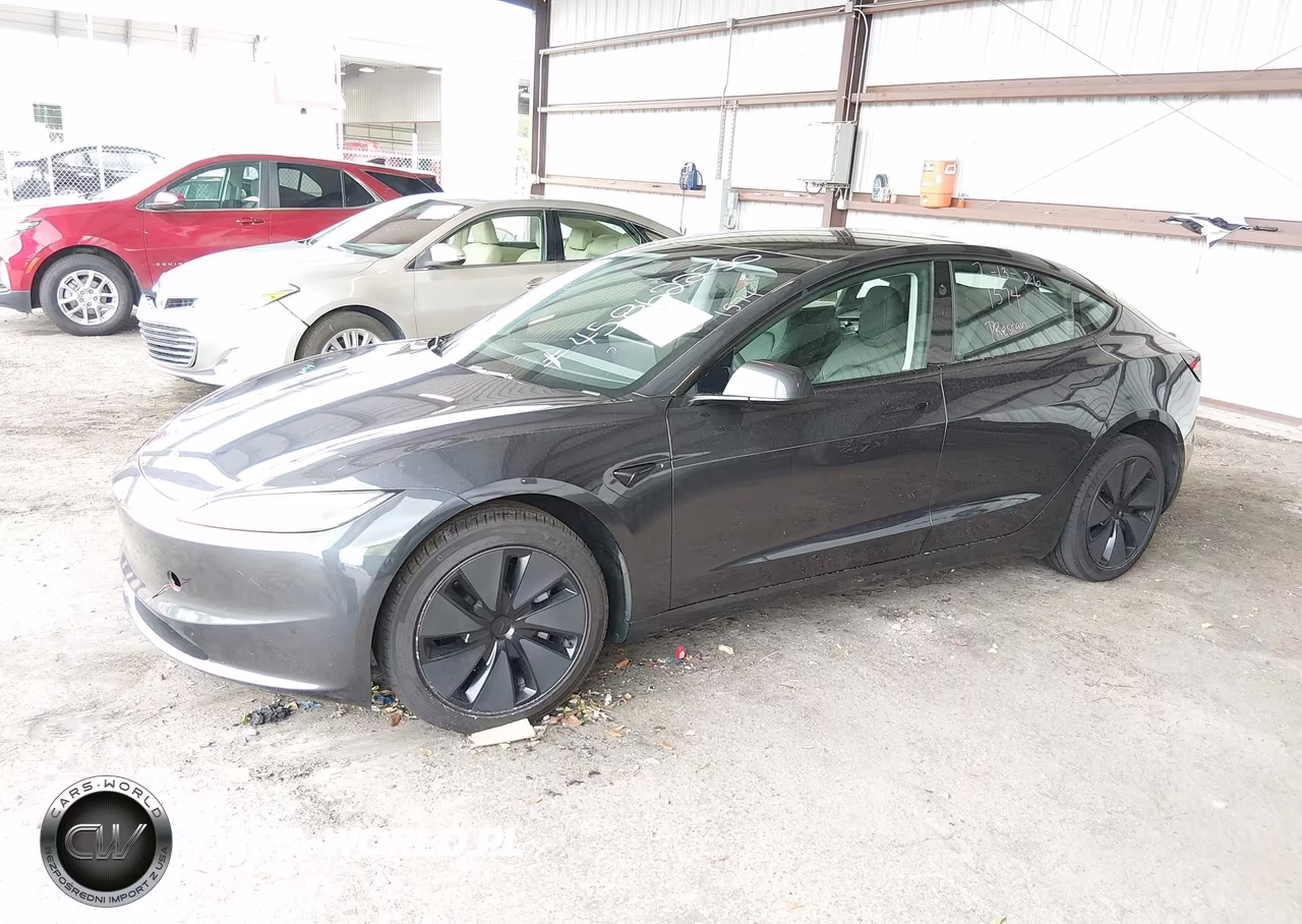 2025 Tesla Model 3 Long Range Rear-Wheel Drive-Standard Rear-Wheel Drive VIN:5YJ3E1EAXSF965023 - 14