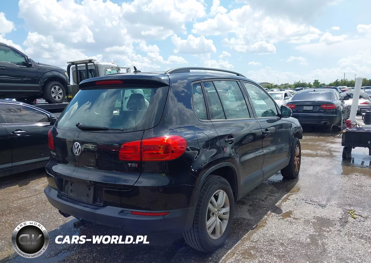 2016 Volkswagen Tiguan S VIN:WVGAV7AX5GW580861 - 4