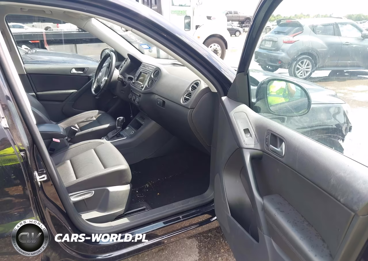 2016 Volkswagen Tiguan S VIN:WVGAV7AX5GW580861 - 5