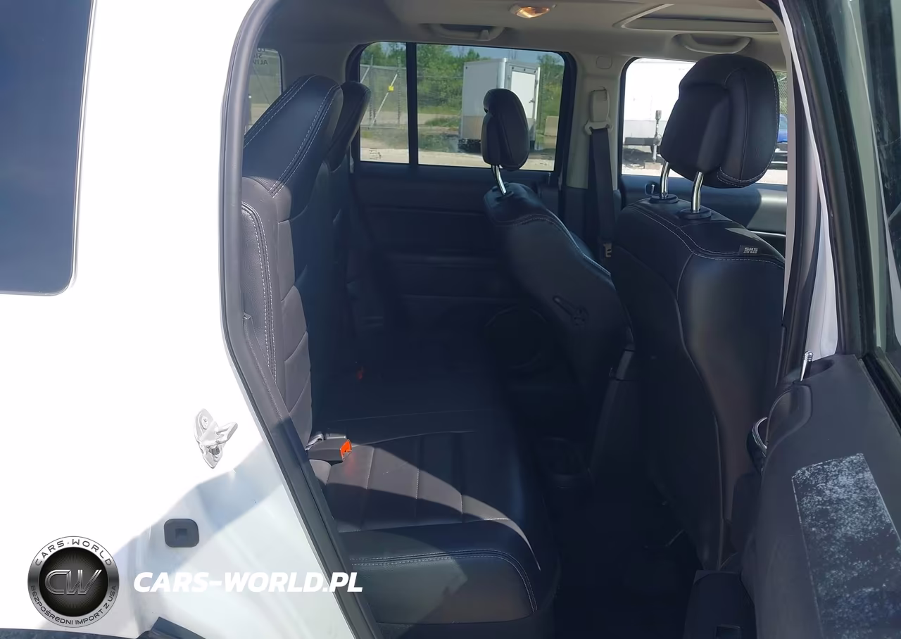 2017 Jeep Patriot High Altitude VIN:1C4NJRFB3HD206126 - 8