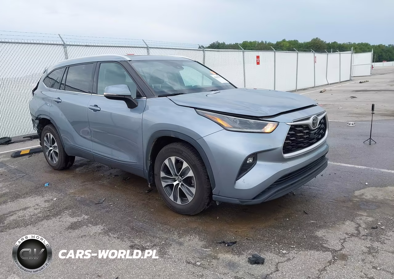 2021 Toyota Highlander Xle