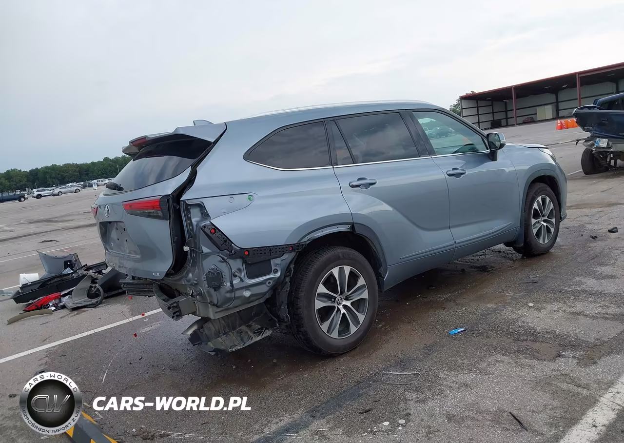 2021 Toyota Highlander Xle VIN:5TDGZRAH1MS061308 - 4