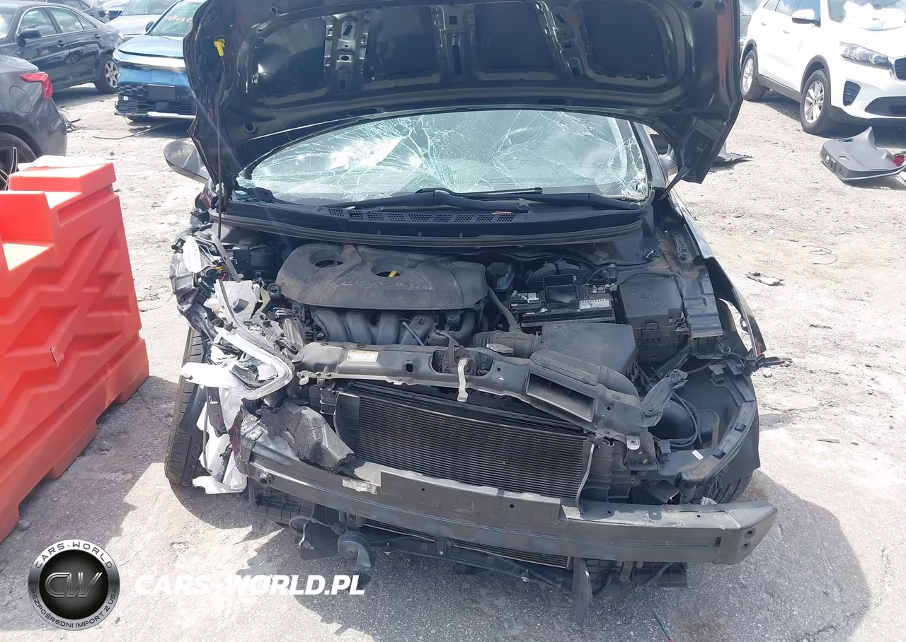 2012 Hyundai Elantra Gls VIN:5NPDH4AE4CH146999 - 10
