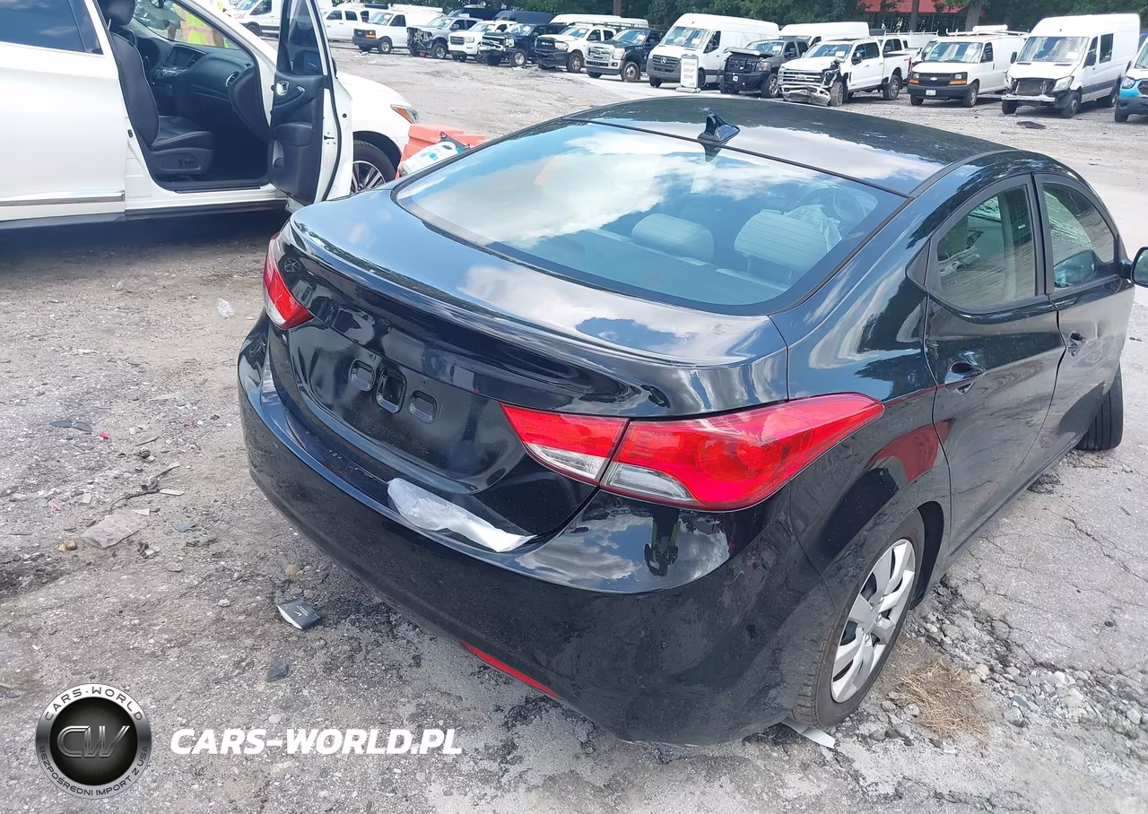 2012 Hyundai Elantra Gls VIN:5NPDH4AE4CH146999 - 4