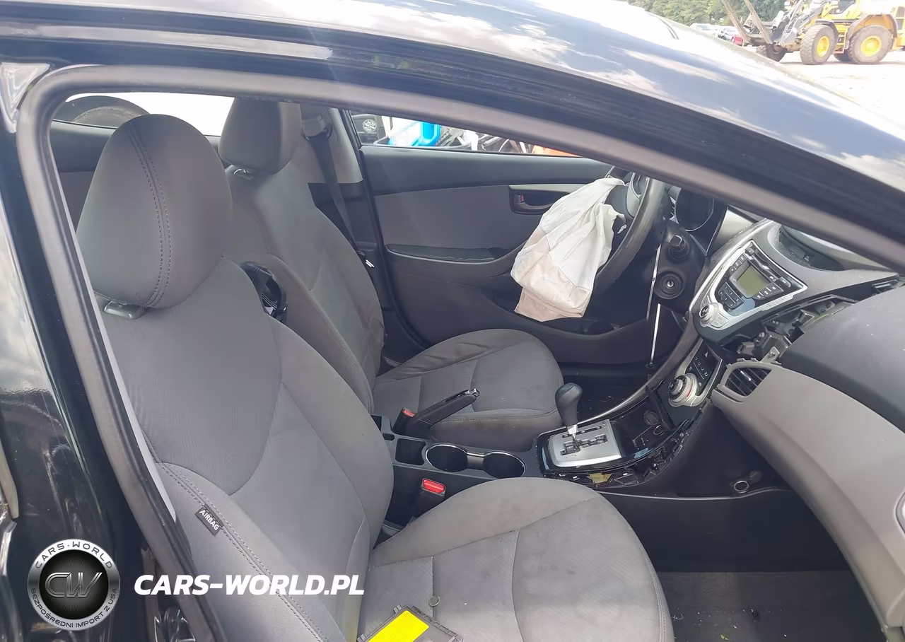 2012 Hyundai Elantra Gls VIN:5NPDH4AE4CH146999 - 5