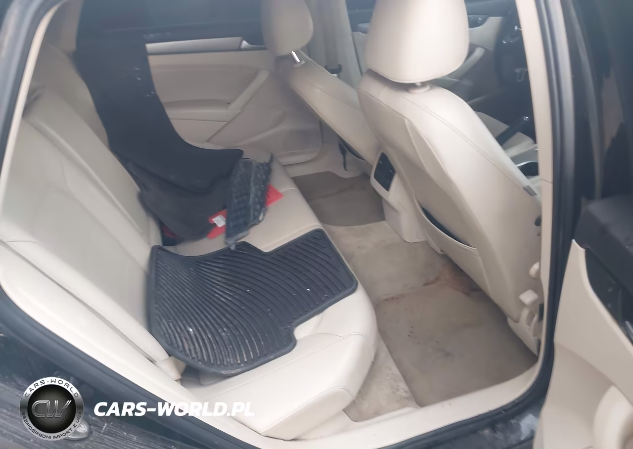 2014 Volkswagen Passat 2.0L Tdi Se VIN:1VWBN7A33EC059588 - 8