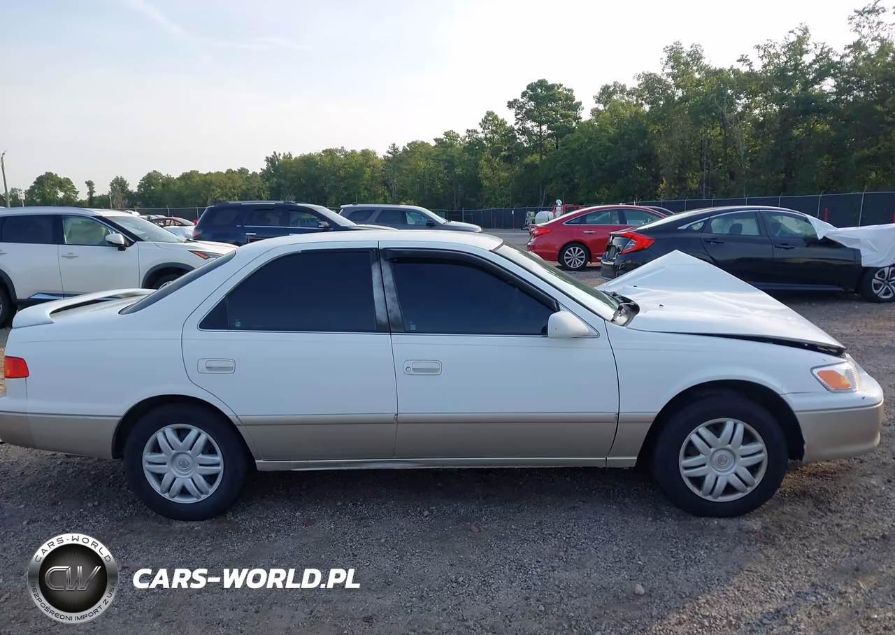 2000 Toyota Camry Le VIN:4T1BG22K0YU972177 - 13