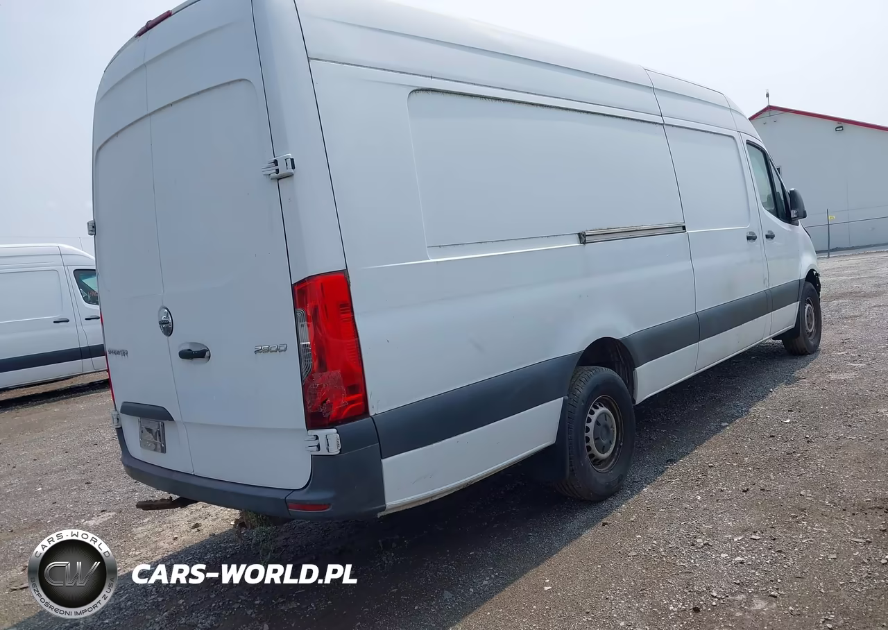 2019 Freightliner Sprinter 2500 High Roof V6 VIN:WDRPF1CD4KP160393 - 4