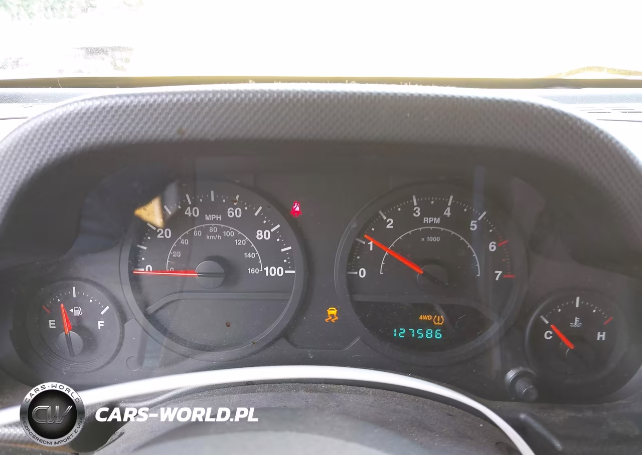 2009 Jeep Wrangler X VIN:1J4FA24179L756369 - 7