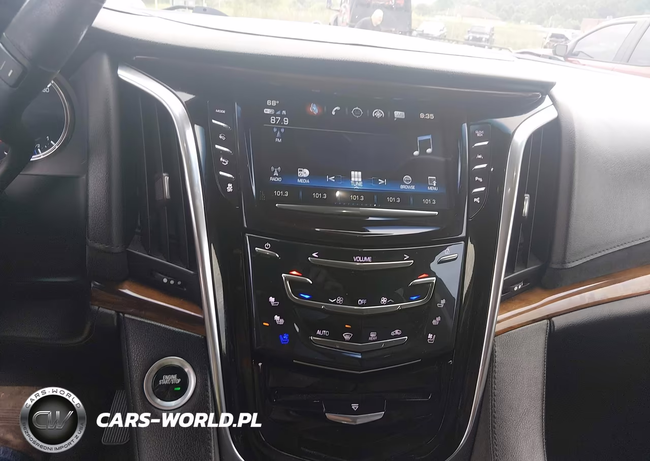 2017 Cadillac Escalade Luxury VIN:1GYS4BKJ6HR239164 - 12