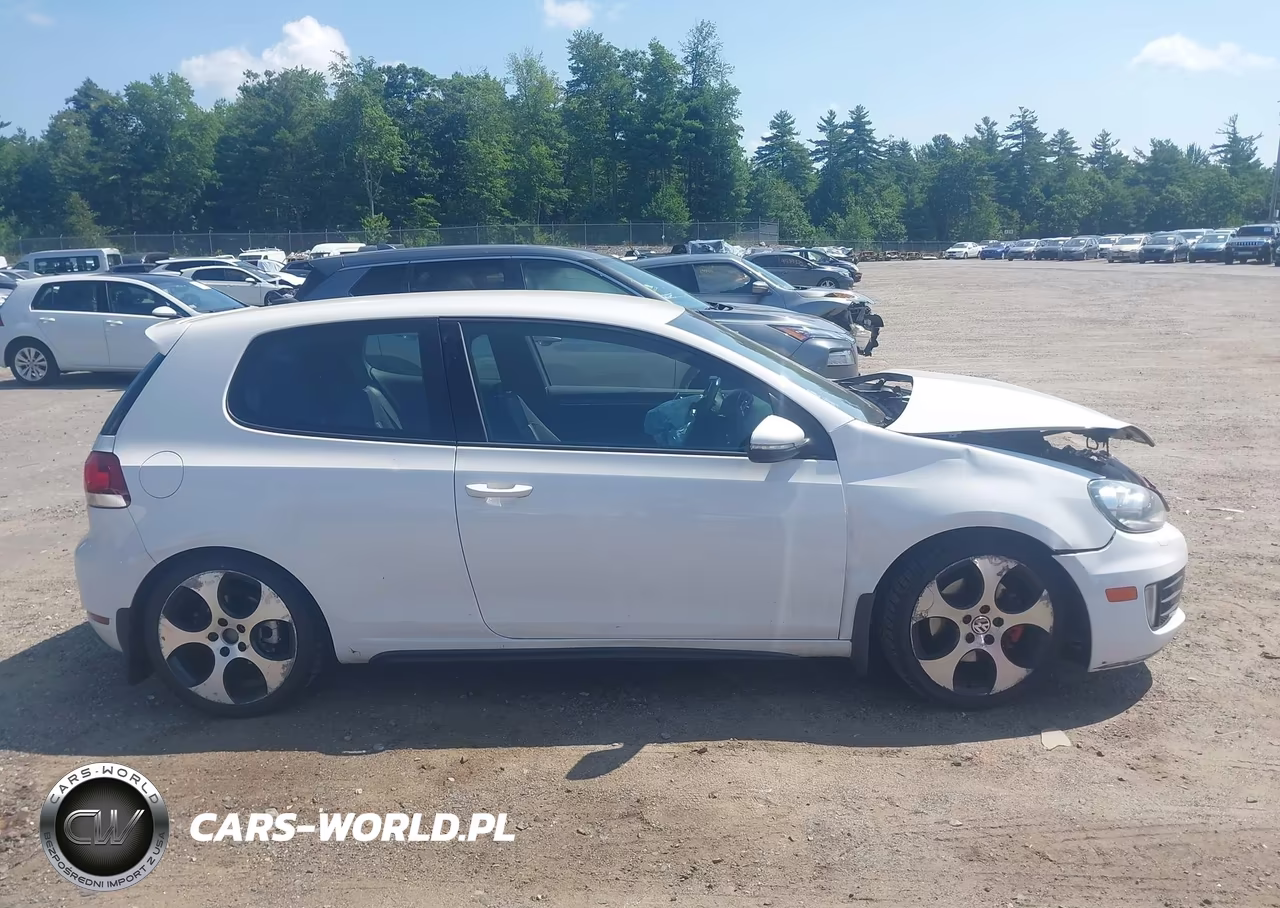 2013 Volkswagen Gti 2-Door VIN:WVWFD7AJ9DW123023 - 13