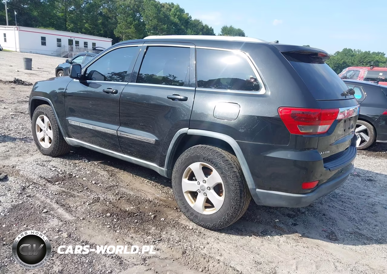 2012 Jeep Grand Cherokee Laredo VIN:1C4RJEAG1CC185806 - 3