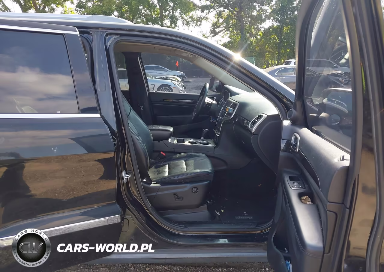 2012 Jeep Grand Cherokee Laredo VIN:1C4RJEAG1CC185806 - 5