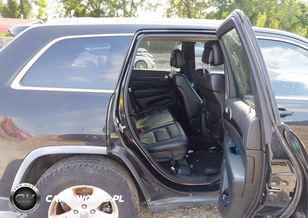 2012 Jeep Grand Cherokee Laredo VIN:1C4RJEAG1CC185806 - 8