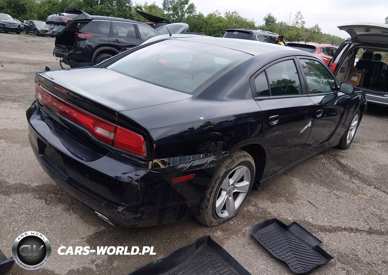 2011 Dodge Charger VIN:2B3CL3CG2BH543994 - 4