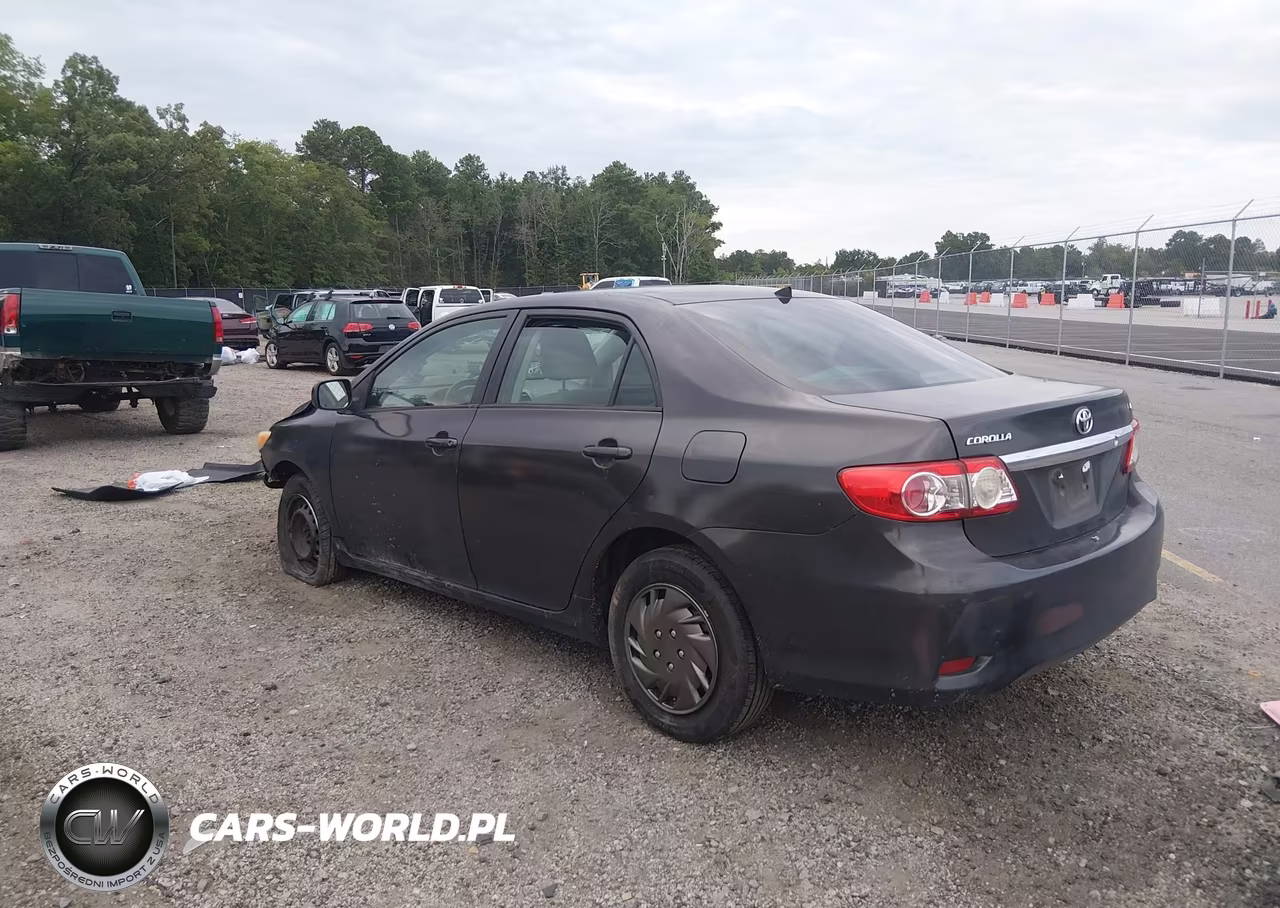 2011 Toyota Corolla Le VIN:2T1BU4EE9BC752846 - 3