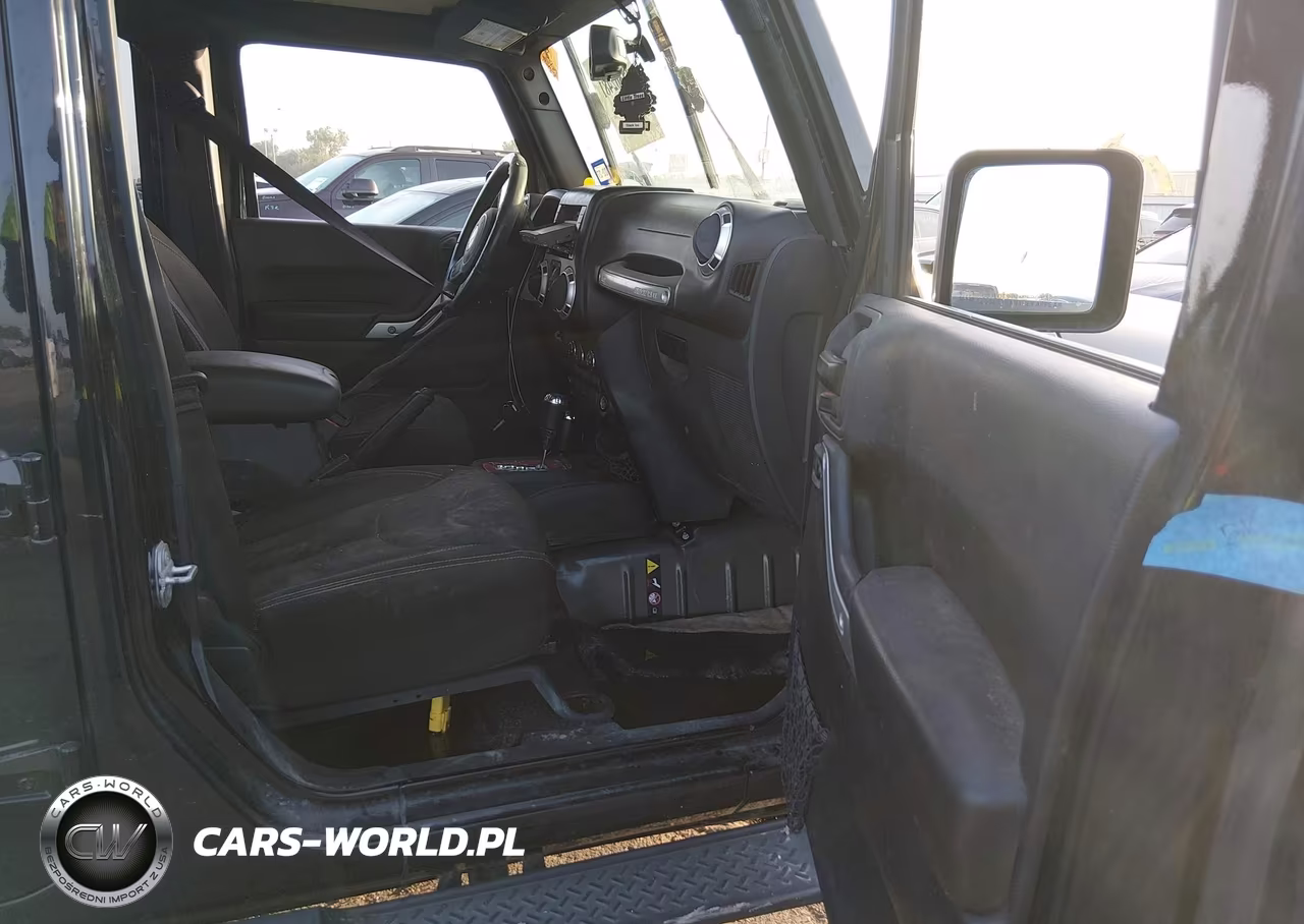2018 Jeep Wrangler Jk Unlimited Sahara VIN:1C4HJWEG4JL801877 - 5