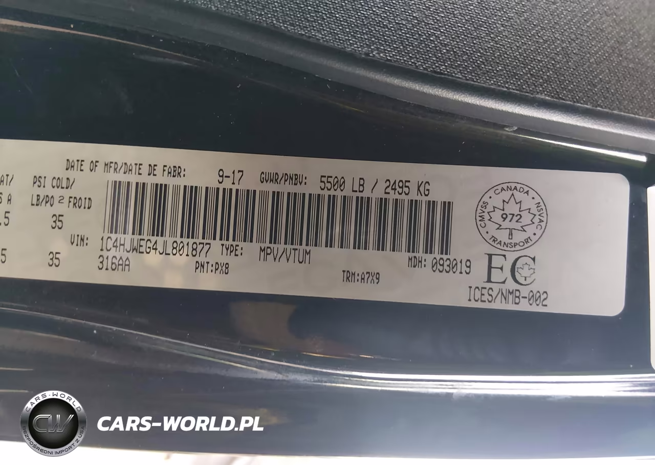 2018 Jeep Wrangler Jk Unlimited Sahara VIN:1C4HJWEG4JL801877 - 9
