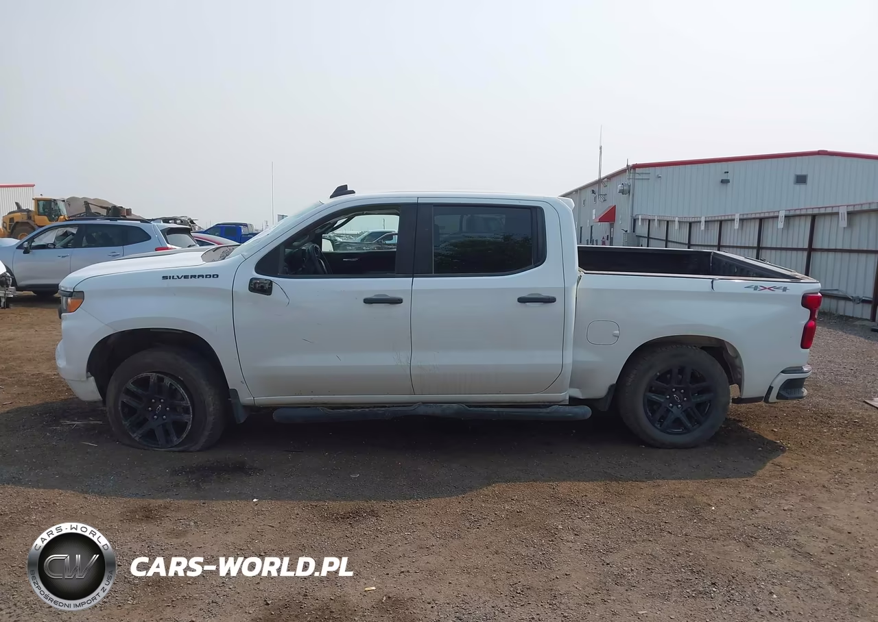 2022 Chevrolet Silverado 1500 4Wd Short Bed Custom VIN:1GCPDBEK7NZ518358 - 14