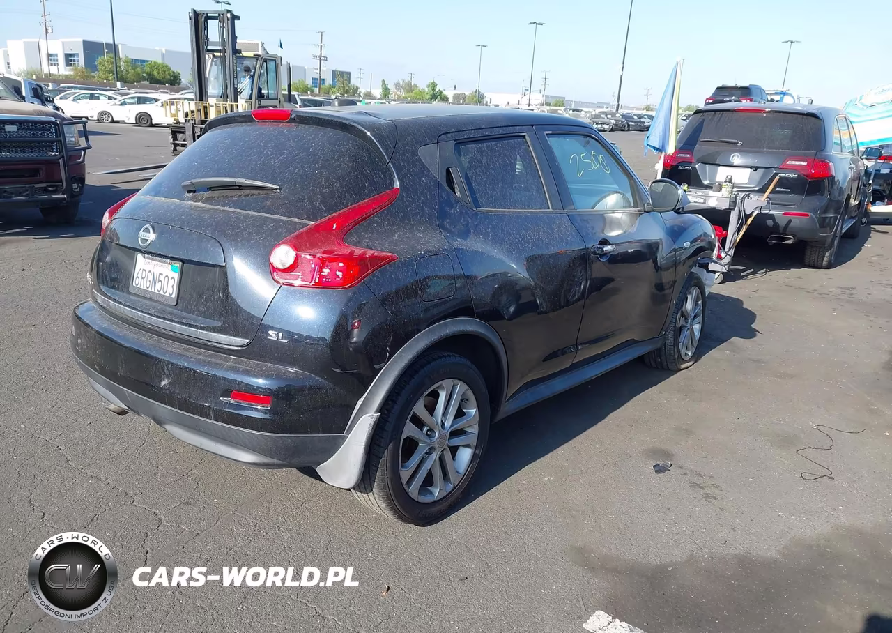 2011 Nissan Juke Sl VIN:JN8AF5MR1BT009756 - 4